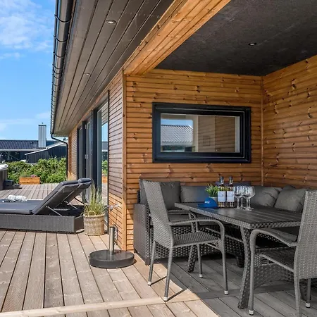 Newly Built With Jacuzzi Sj152 Nyaraló Harboør